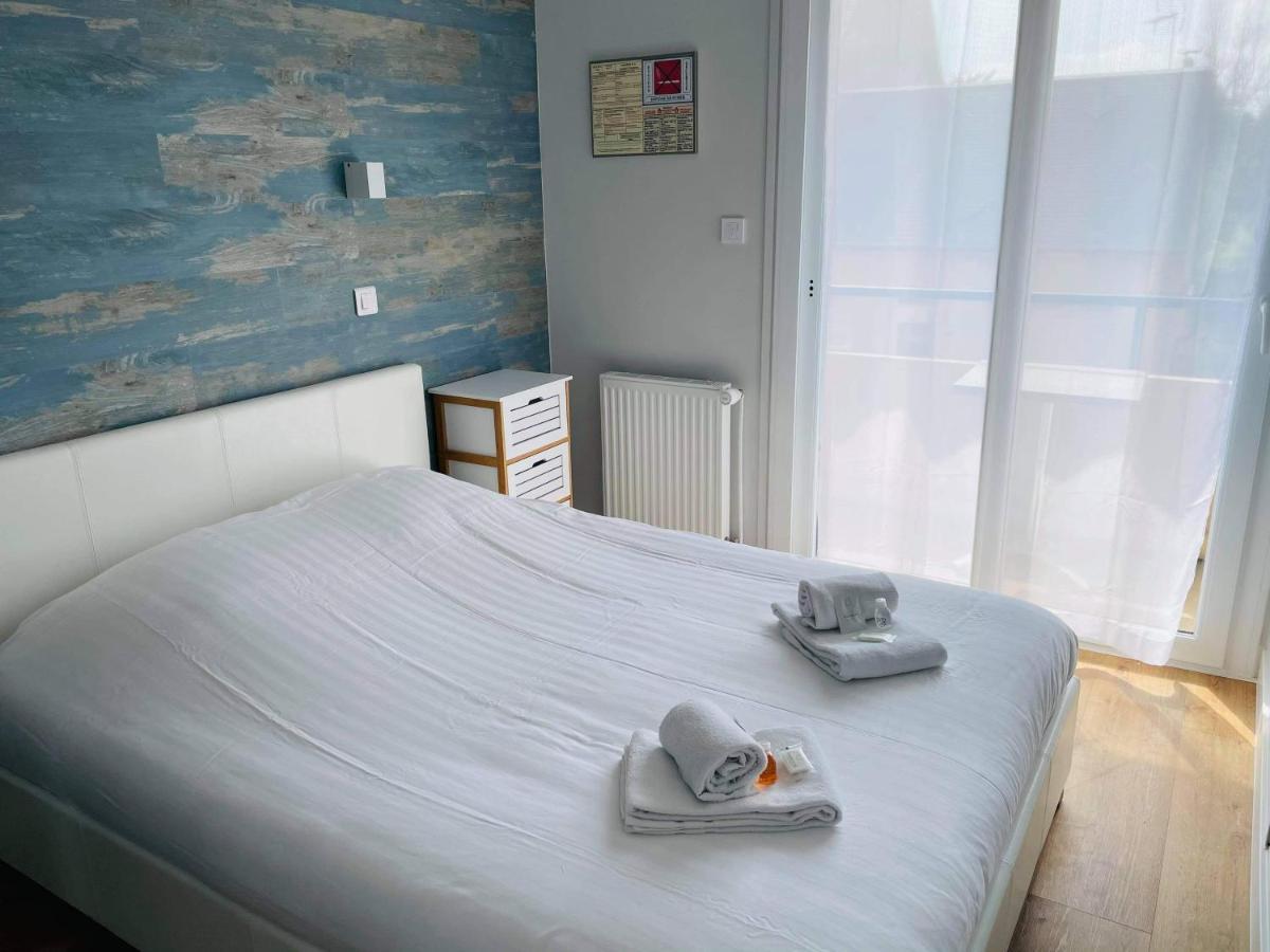 Quinéville Hotel De La Plage מראה חיצוני תמונה