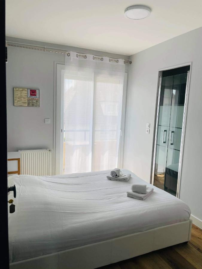 Quinéville Hotel De La Plage מראה חיצוני תמונה